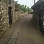 Center * Kinsale